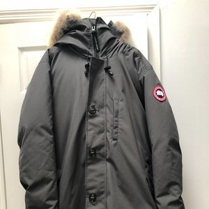 Canada Goose Men's XXL Chateau Parka w/fur hood